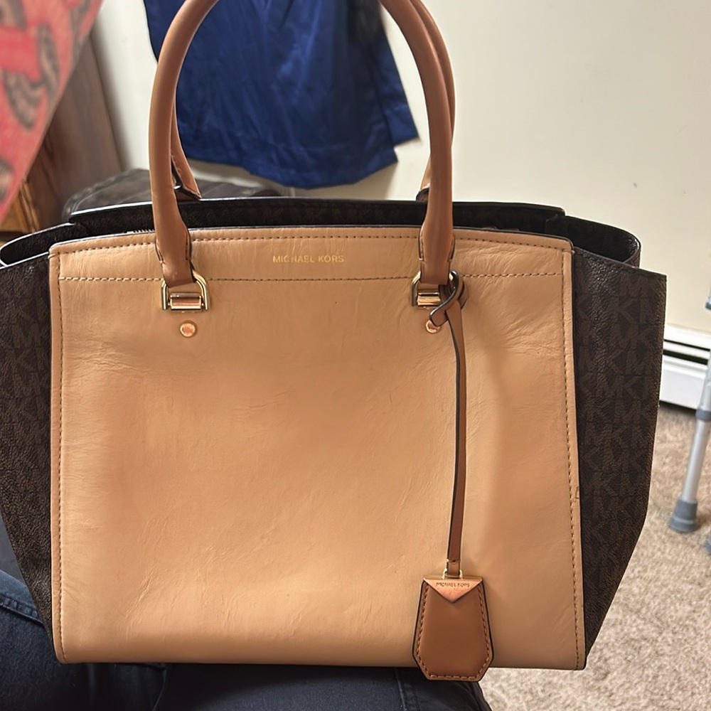 Michael Kors purse